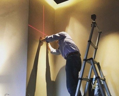 Laser level on a wall