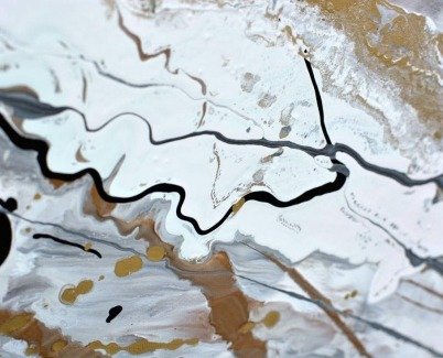 White and black paints